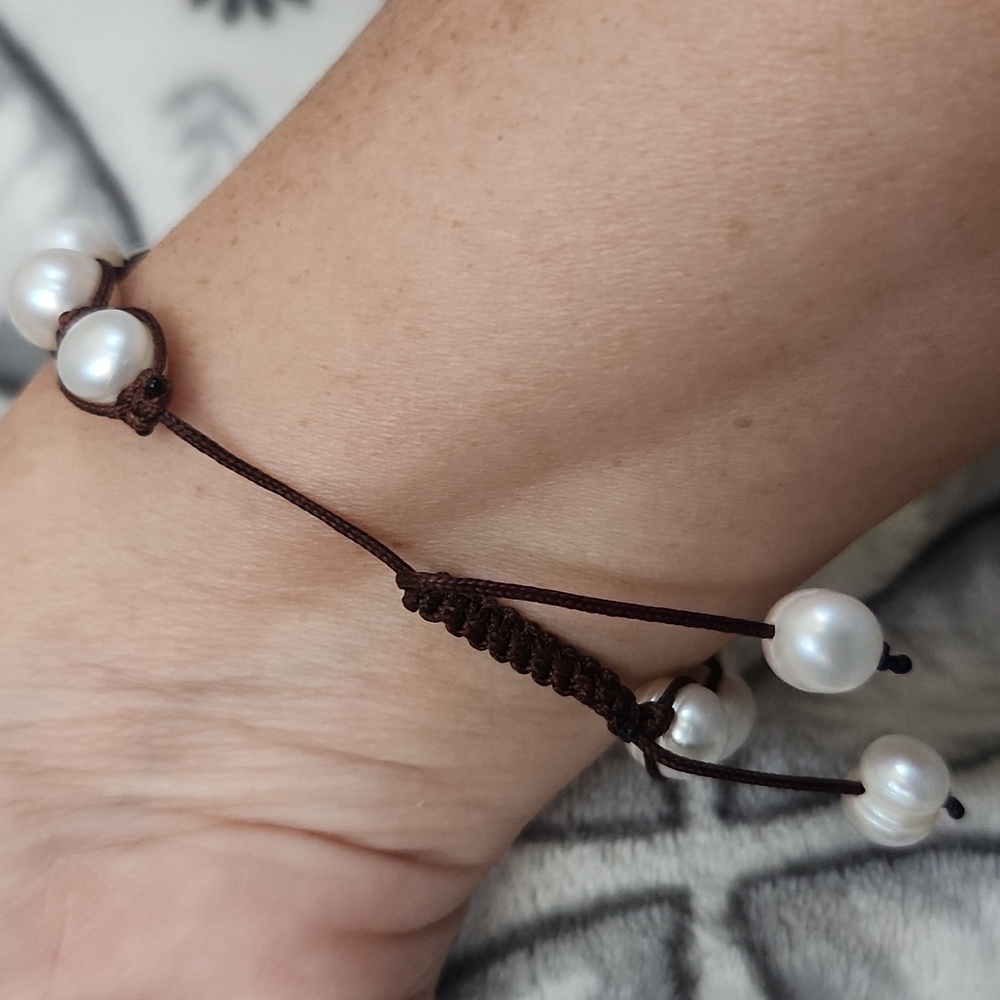 Elegant Freshwater Pearl Bracelet with Brown Cord - Picture 4 of 4